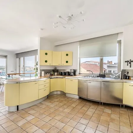 Beyond The Bosphorus #3 *